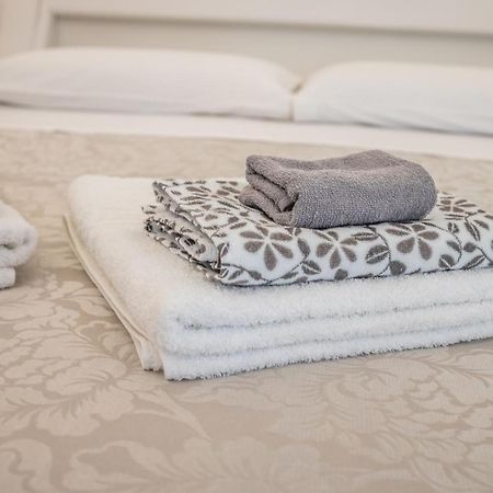 Vincent Suite Luxury B&B Palo del Colle Esterno foto